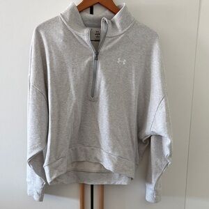 Under Armour Women’s cropped Light Gray Zip-Up Sweater